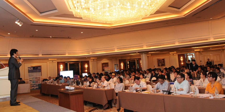 ภาพบรรยากาศงานสัมมนา Longdo Map 2013